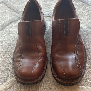 Clarks Brown Loafers Slip-Ons with Smooth Leather and Rounded Toe